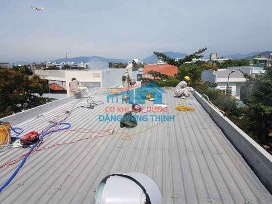 Chống dột mái tôn tại Quận 1 2