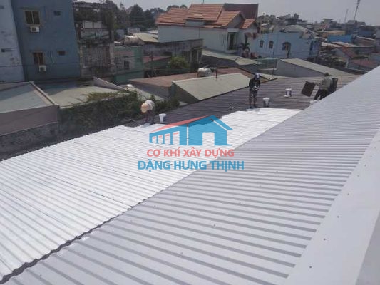 Chống dột mái tôn tại Quận 3