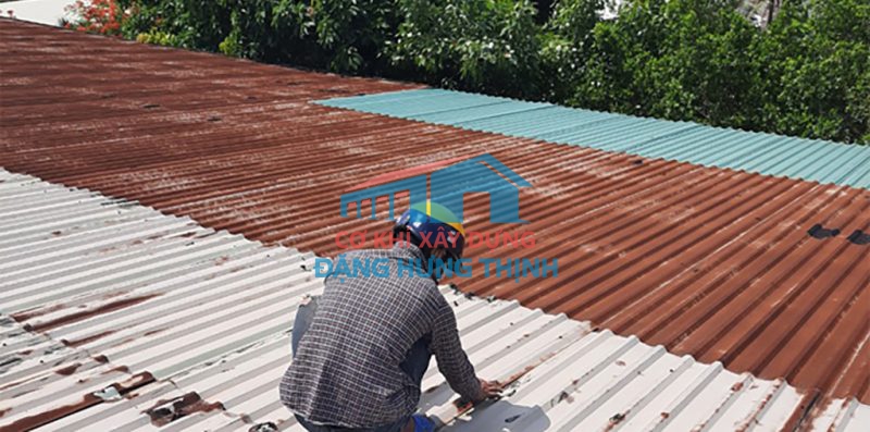 Chống dột mái tôn tại Quận Bình Tân