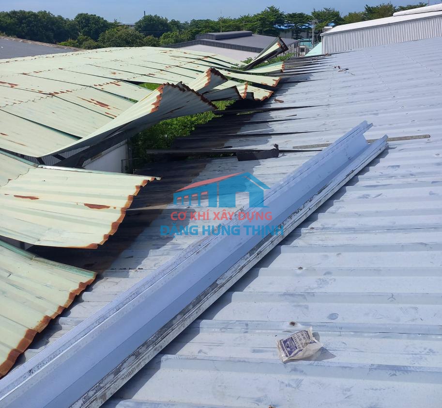Thi công lắp đặt máng xối kho xưởng tại Biên hòa Đồng Nai