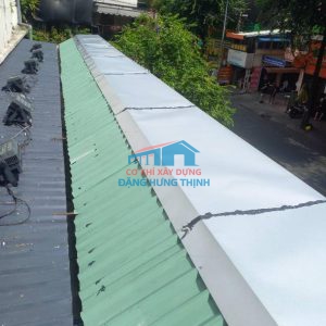 Thi công lắp đặt máng xối kho xưởng tại Bình Dương