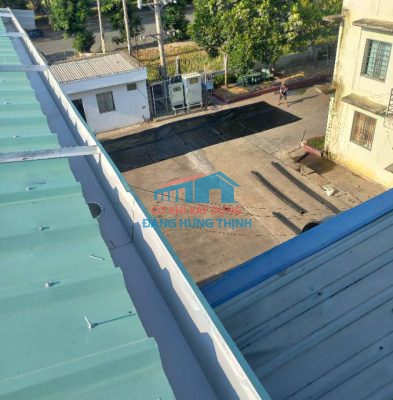 Thi công lắp đặt máng xối kho xưởng tại Bình Dương