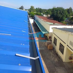 Thi công lắp đặt máng xối kho xưởng tại Đồng Nai