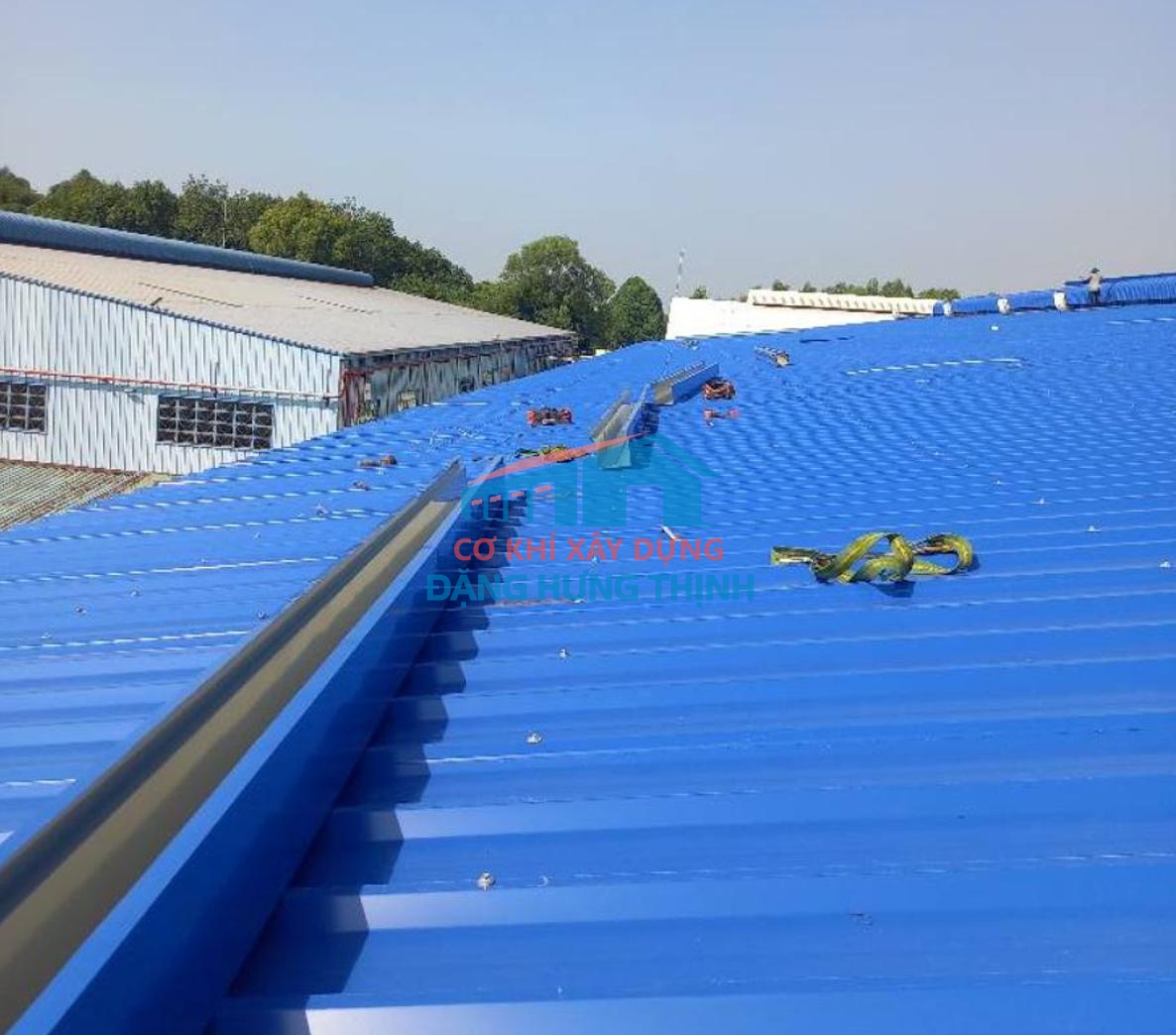 Thi công lắp đặt máng xối kho xưởng tại Đồng Nai