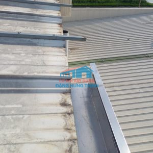 Thi công lắp đặt máng xối kho xưởng tại KCN Bàu Bàng Bình Dương