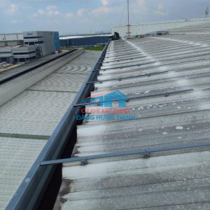 Thi công lắp đặt máng xối kho xưởng tại Long An