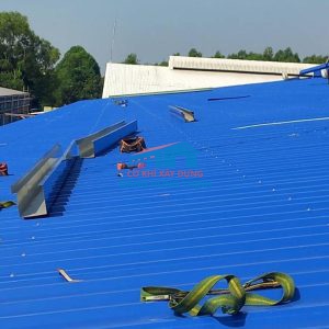 Thi công lắp đặt máng xối kho xưởng tại Tân Uyên Bình Dương