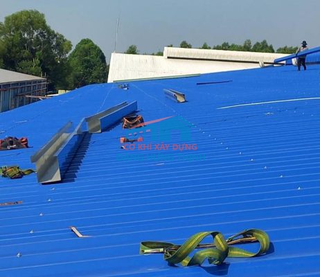 Thi công lắp đặt máng xối kho xưởng tại Tân Uyên Bình Dương