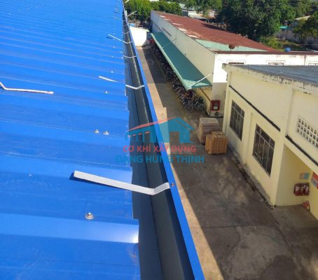 Thi công lắp đặt máng xối kho xưởng tại Tân Uyên Bình Dương