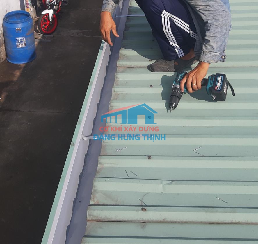 Thi công lắp đặt máng xối kho xưởng tại Tây Ninh